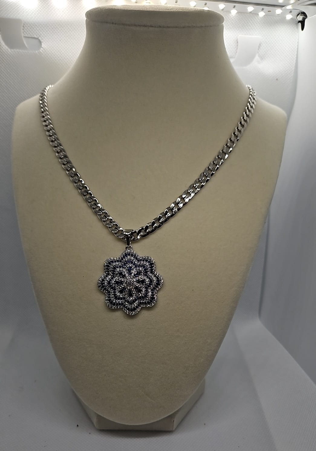 Cuban Necklace With Pendant Flowers Bleu Silver Plated